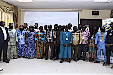 Les participants ont reçu des attestation à la fin de la session 