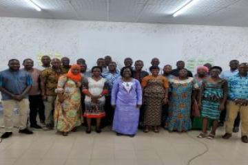 photo de famille des participants à l'atelier 