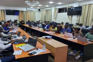 les participants à l'atelier de dissémination  